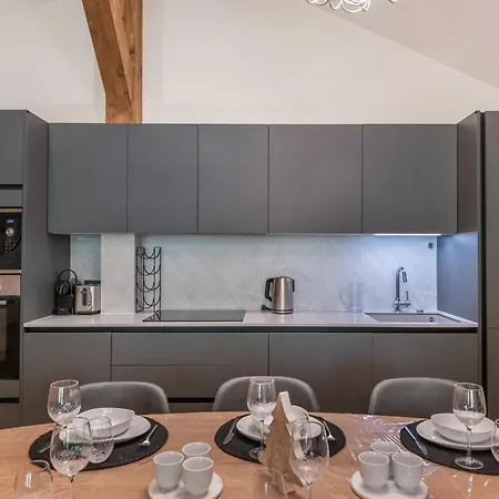 Superbe Penthouse A 1650 Avec Cheminee, 3 - Fr-1-563-155 Апартаменты *