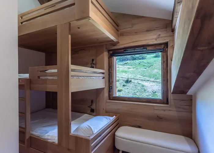 Daire Superbe Penthouse A 1650 Avec Cheminee, 3 - Fr-1-563-155 *