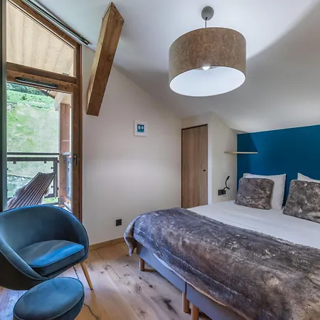 Appartement Superbe Penthouse A 1650 Avec Cheminee, 3 - Fr-1-563-155